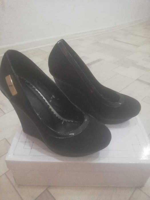 Туфли 1000т и платформа 3000т