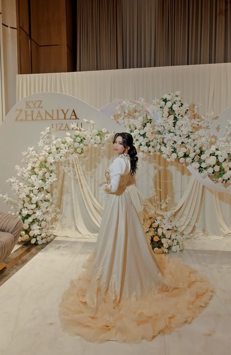 Фотозона Алмалы Оформление шарами