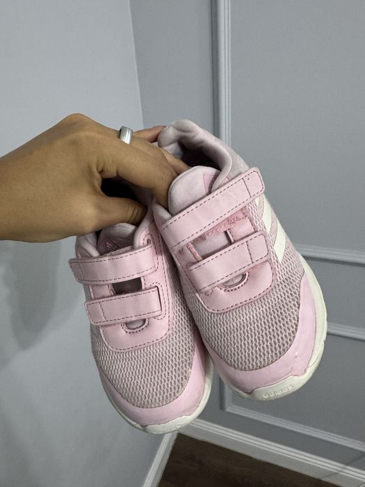 Детские кроссовки adidas 25 размер