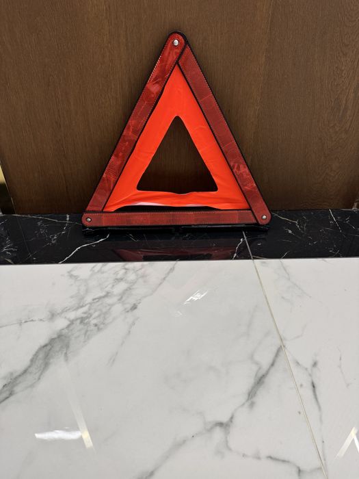 Продам аварийный знак