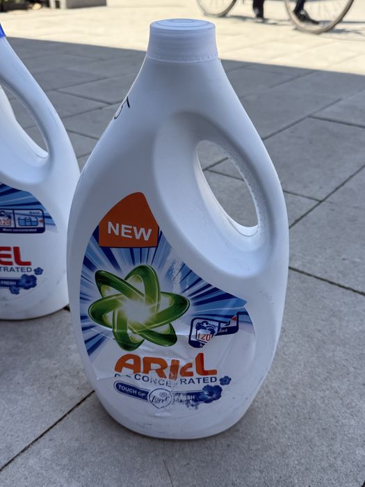 Vand Ariel Gel Concentrated Lenor