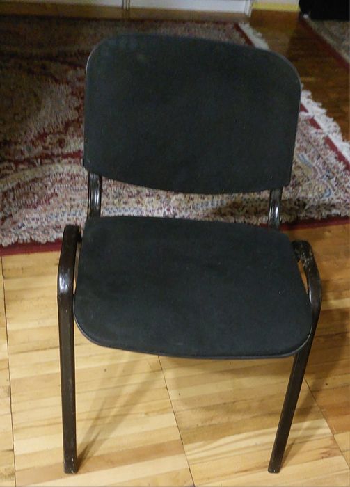 Продаётся  офисный стул