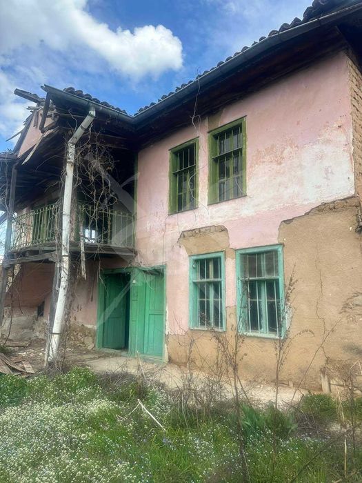 Къща в Старосел!