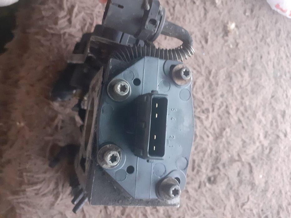 Продам. Низ моно впрыска объем 1.8