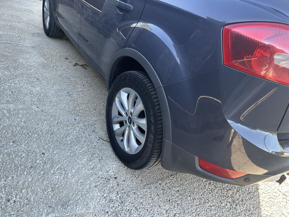 Vand Ford Kuga 2011 4x4