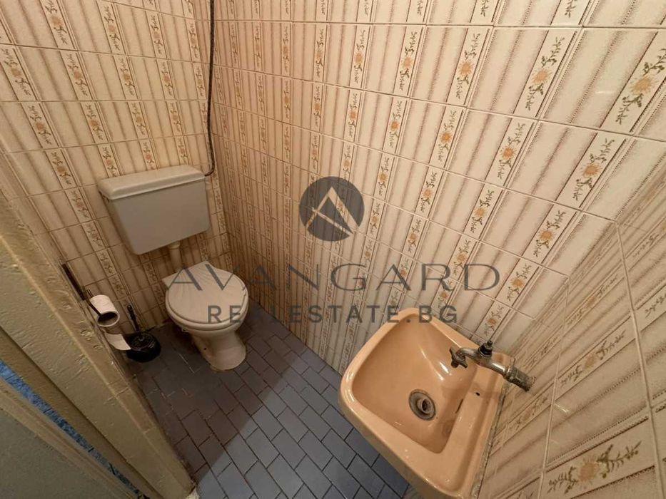 Продава се Тристаен апартамент в Пловдив, Кючук Париж - 96 кв.м за 1563 €/кв.м - Снимка #12