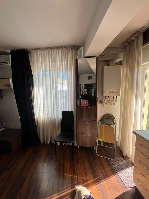 Vând Mobilă Dormitor/ Garsonieră