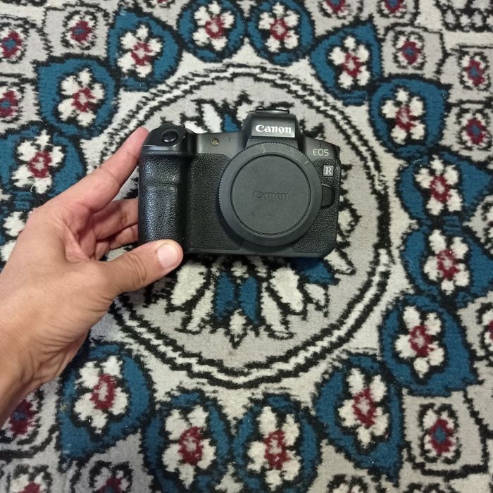 Canon R Body sotiladi