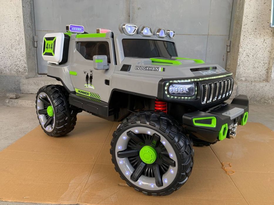 Detskiy moshina jeep