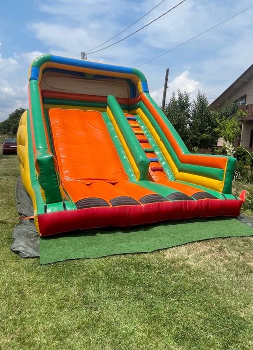 Tobogan gonflabil, locuri de joaca, idei onomastice