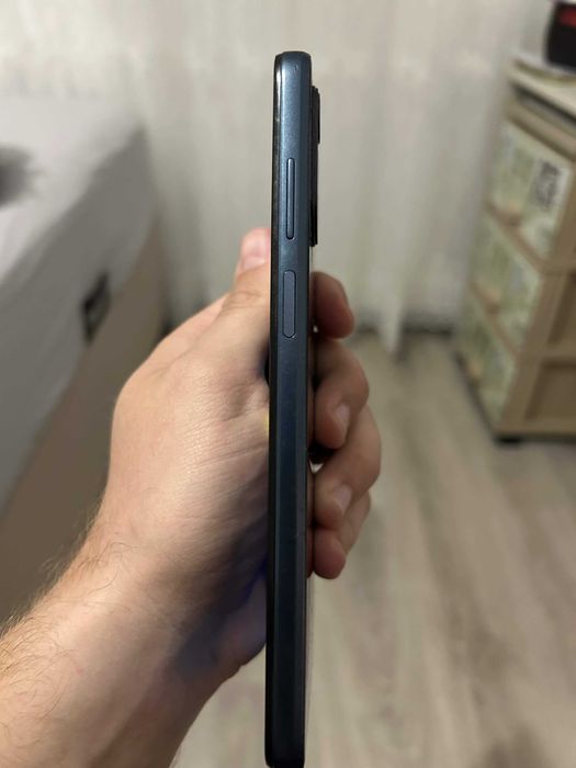 Телефон Motorola E32