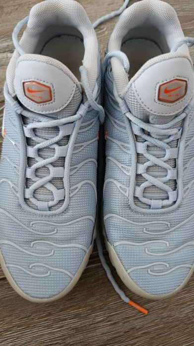 Маратонки  на NIKE
