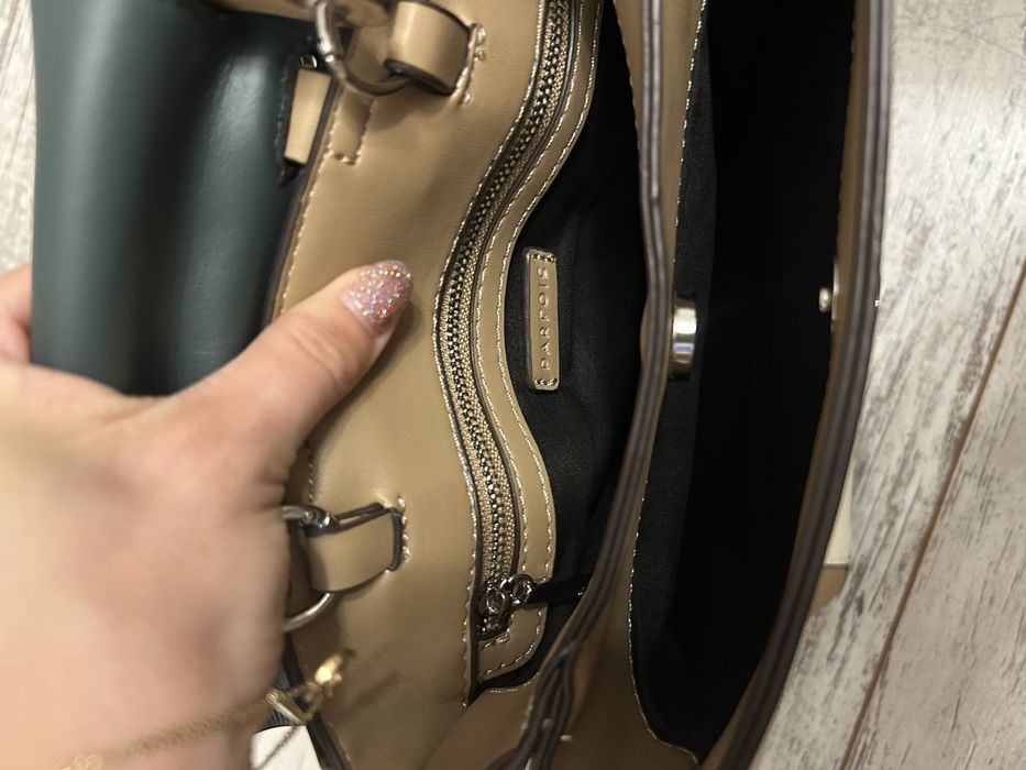 НОВА раница Parfois