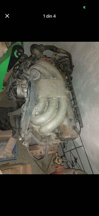 Vând motor BMW E30 cod M20B25