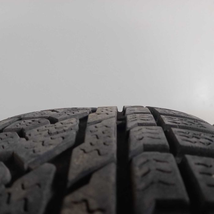 Гуми KUMHO зимни 225-65-17 цола