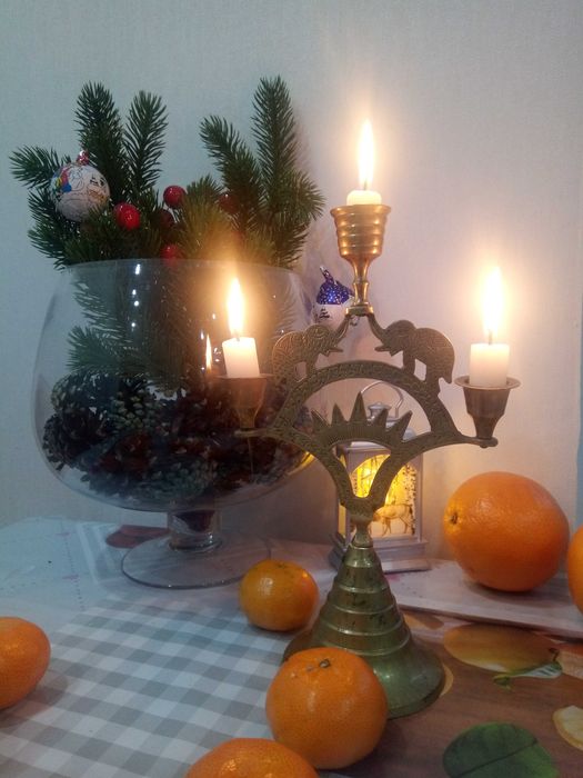 Продается старинный подсвечник