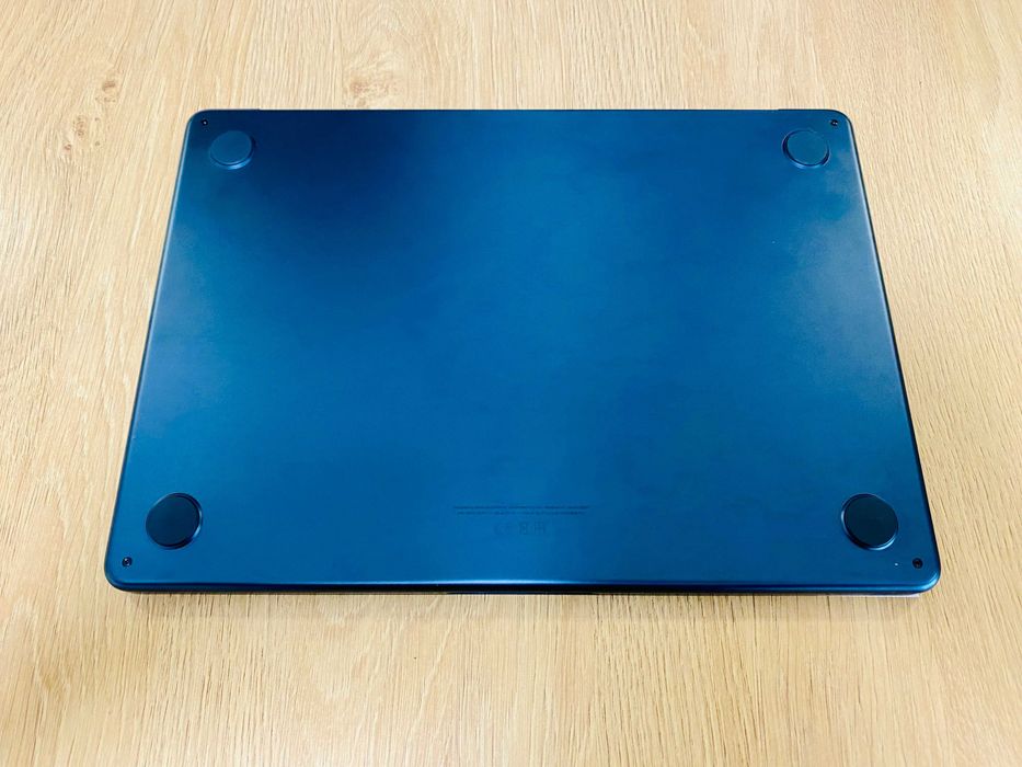 MacBook Air 13 2022, Apple M2, 8GB RAM, 256GB SSD, Midnight