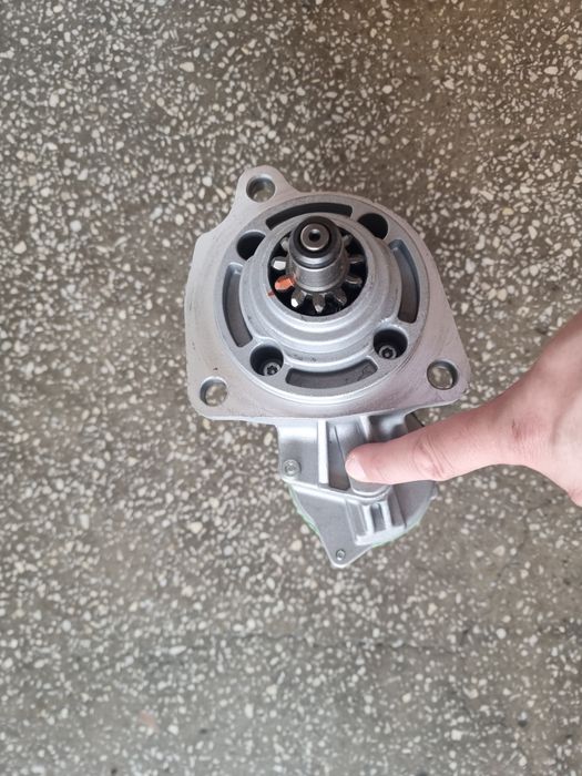 Electromotor nou  Hitachi ZAXIS