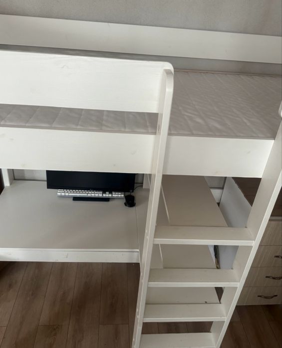 Pat supraetajat Ikea,doar predare personala!