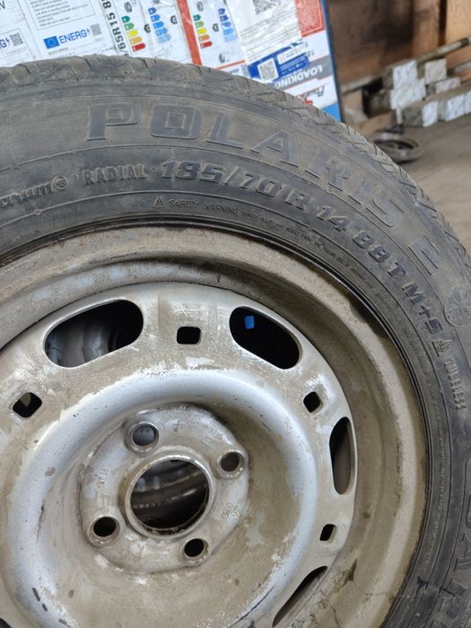 Два колеса в сборе на пассат