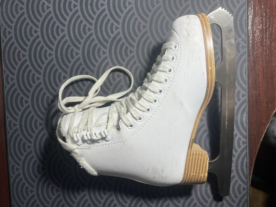 Профессиональные коньки детсике от фирмы Sofskate 380 JACKSON 34 разме