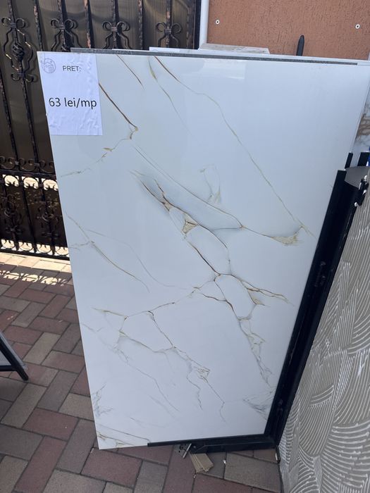 Usi de interior/ gresie/parchet/plinta