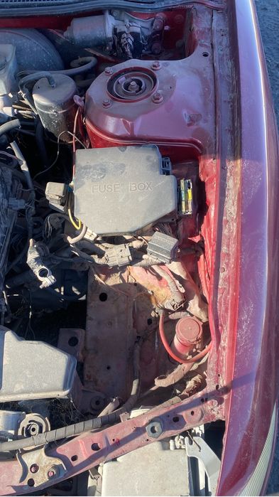 Мазда кронс машина