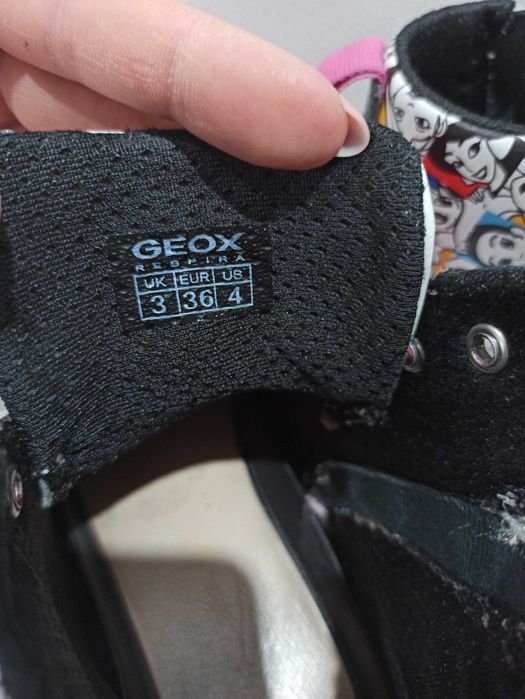 Есенни кецове за момиче GEOX Respira Disney. 36 ( UK 3 )