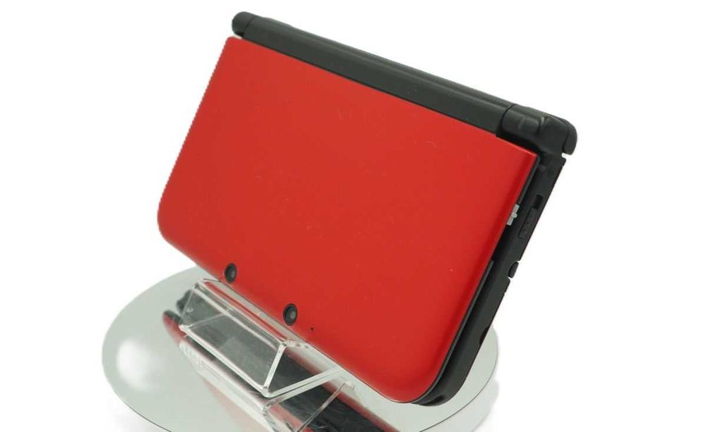 Nintendo 3DS XL Red Black Japan-Premium – Modată, 64GB