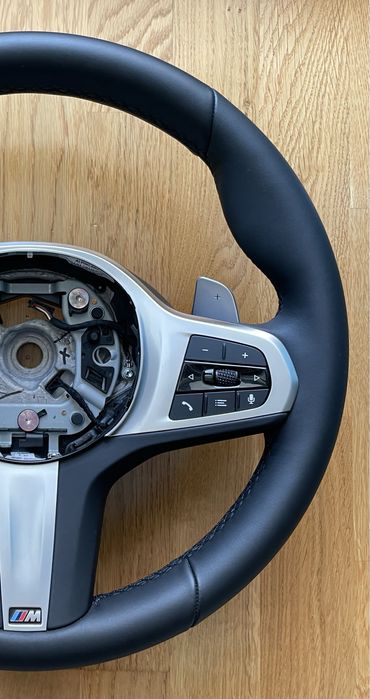 Volan BMW M Sport padele seria 5 8 X5 X6 / G30 G15 G05 G06