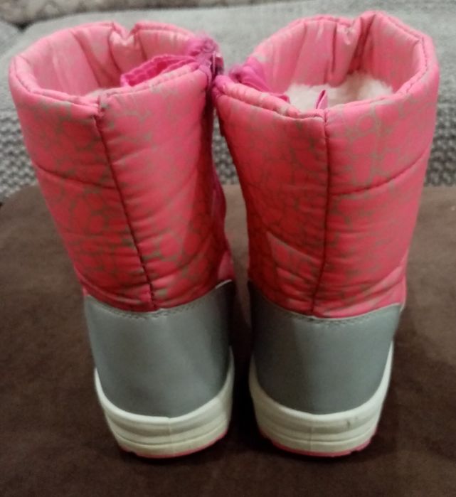 Продам, дутыши для девочки