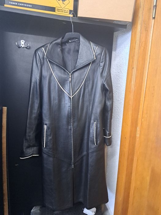 Haină de piele lunga