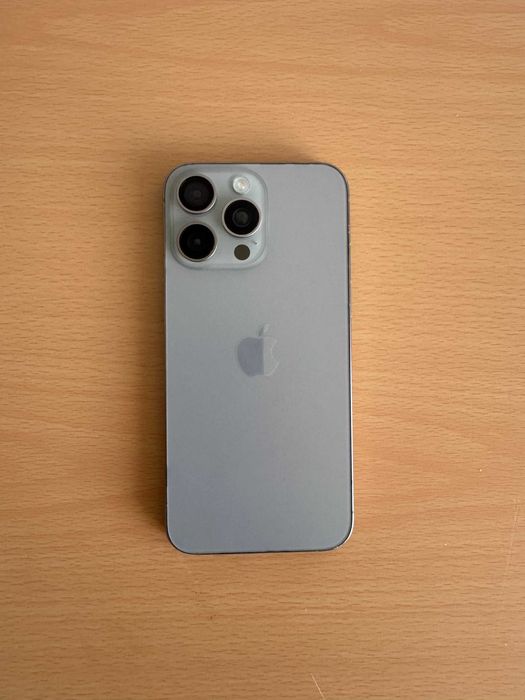 iPhone 15 pro max -piese de schimb /recarosare !
