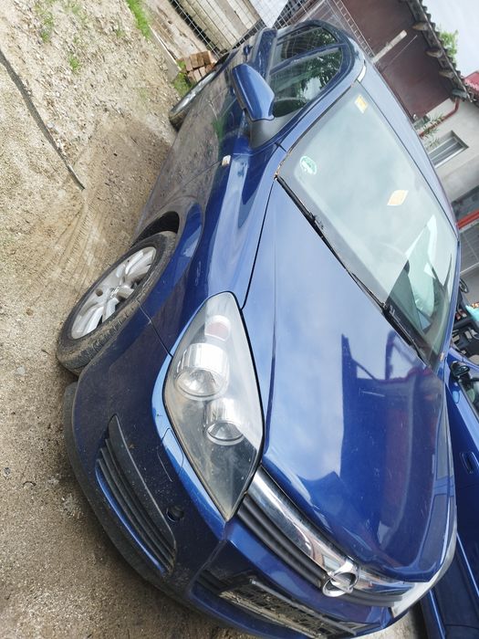 Bara fata far capota Opel Astra H 1.7 dezmembrez dezmembrari piese