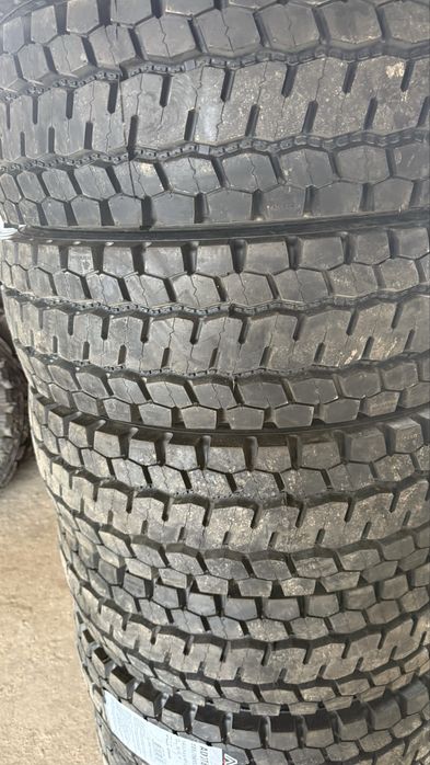 235/75R17.5 PR16 Arisun