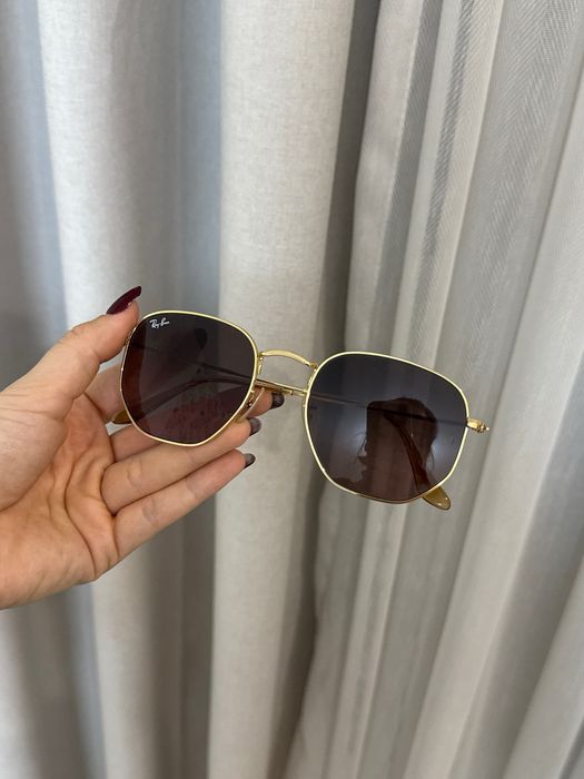 Солнцезащитные очки  Rayban