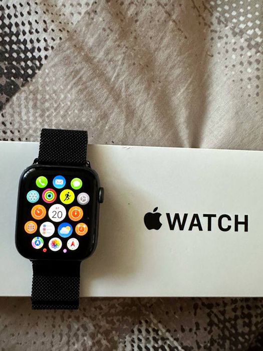 Apple Watch SE 44mm