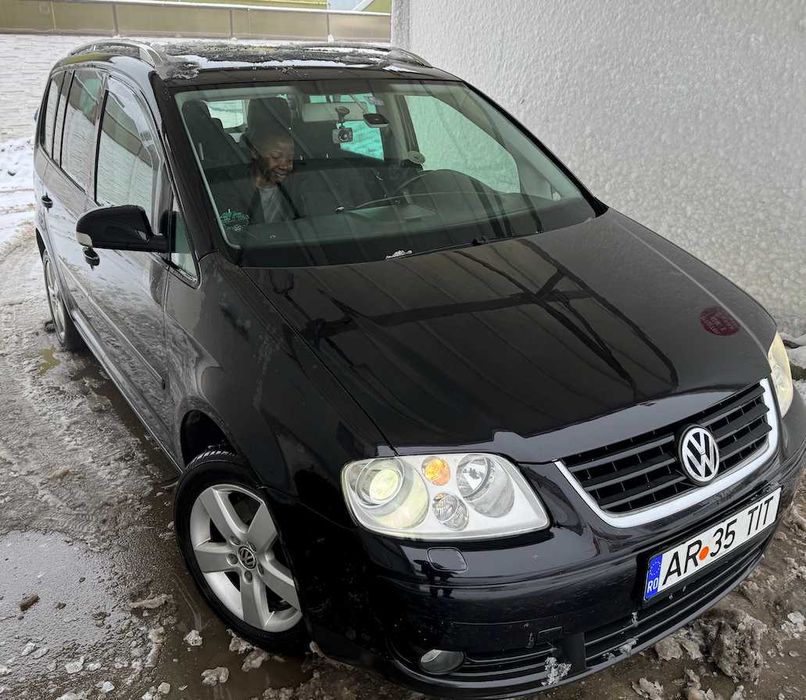 VW Touran 2.0   FARA RUGINA