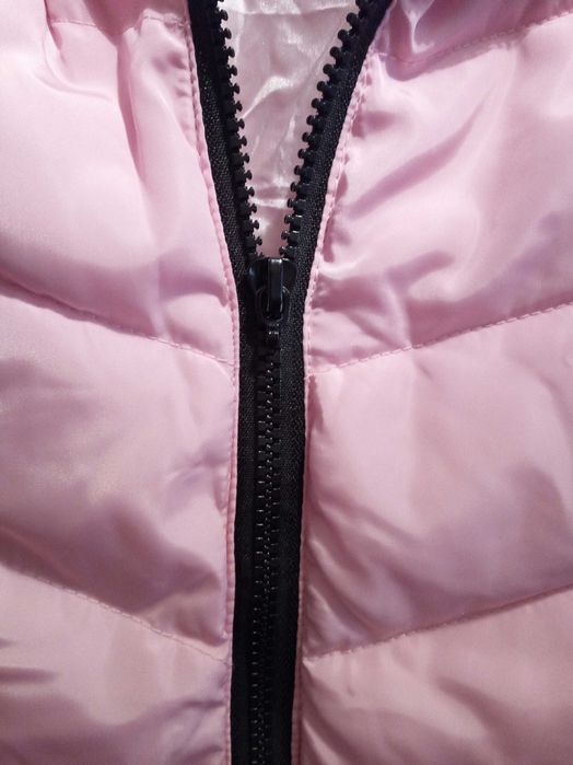 Жилетка в хорошем состоянии.