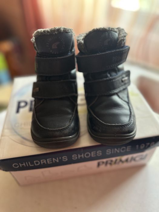 Ghetute Primigi marimea 24