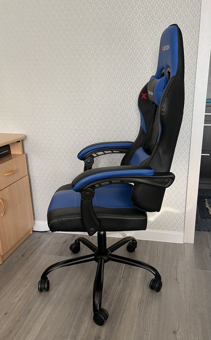 Игровое кресло XTREON Recliner