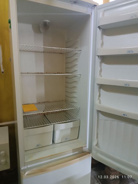 Холодильник рабочий. Район дистпетчерской.