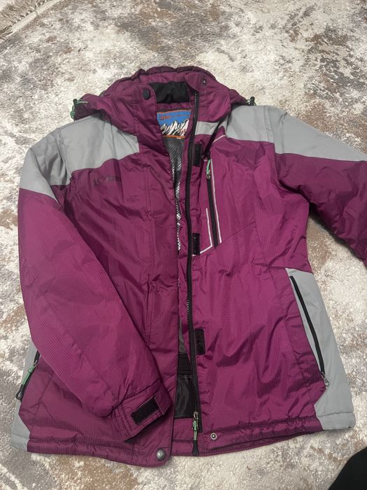 Лыжные куртки 1000 тенге