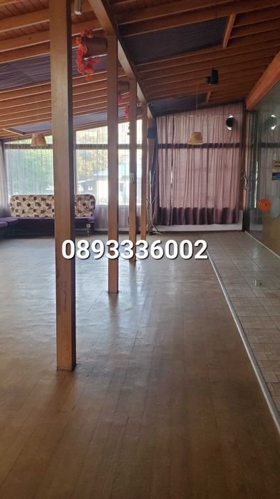 Търговско помещение 251 кв.м