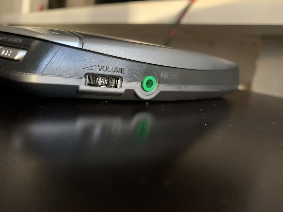 CD плеер AIWA XP-760 портабельный ретро