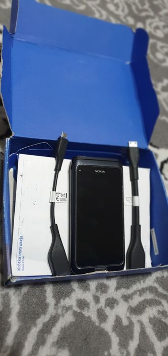 Telefon Nokia E7 sotiladi