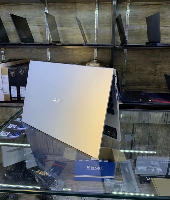 Acer DDR5 16gb/500gb intel core i7 13620h