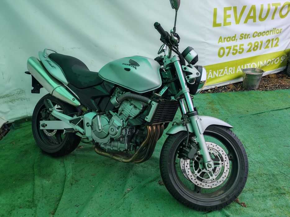 Honda Hornet 600 cmc 2003 cas sau rate