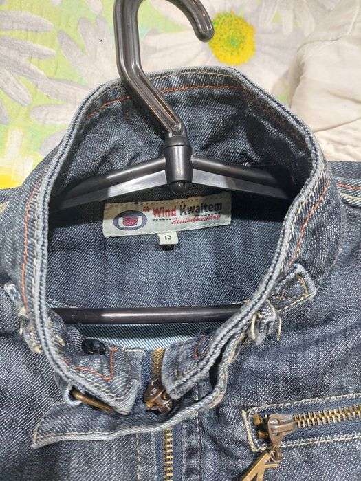 Продаю куртку на девочку 11-13 лет