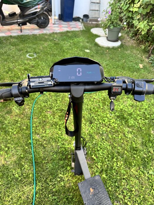 kukirin g2 2000km /schimb cu scuter 49cc cu acte